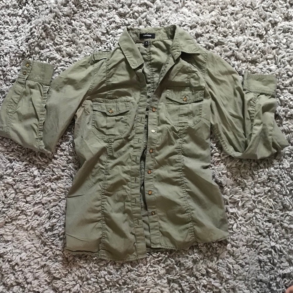 EXPRESS Camo green light utility jacket